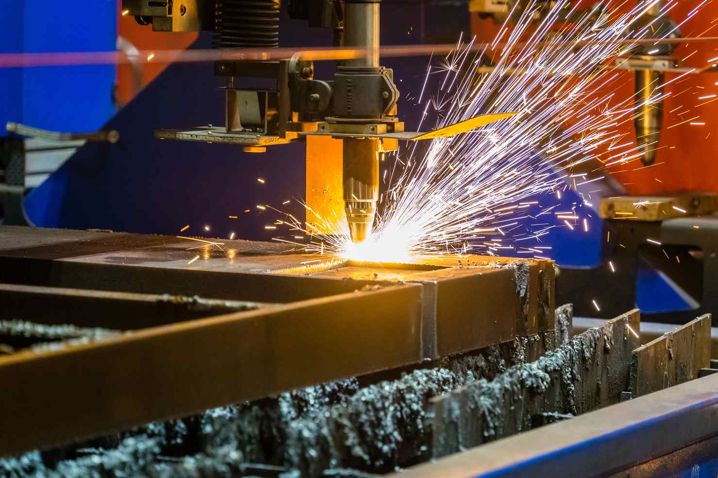 Lasere cu fibră: Noul standard în tăierea de precizie