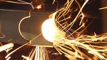 Sisteme de tăiere cu laser pentru tablă și țeavă Hymson – Un ghid complet pentru distribuitori